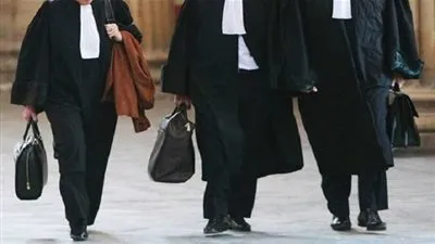تعرف على سر ارتداء المحامين الروب الاسود فى المحكمة