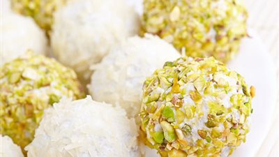 وصفة كرات البسكويت مع الفستق اللذيذ