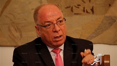 وزير الثقافة يزور نادية لطفي بمستشفى القصر العيني