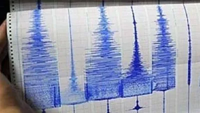 هزة ارتدادية بقوة 4.7 درجة على مقياس ريختر تضرب وسط إيطاليا