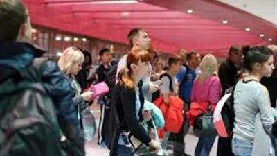 مسؤول يكشف عن الشرط الوحيد مقابل تخصيص صالات للسياح الروس   