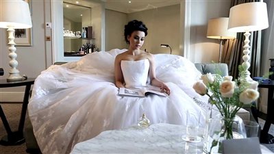 خطوات ونصائح فعالة لزيادة ثقتك بنفسك خلال ليلة زفافك