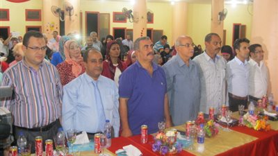 تكريم المتفوقين بمدارس الأوائل في بني سويف (صور)