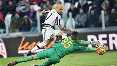 رسميا.. وست هام يضم 