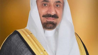 أمير نجران ينقل تعازي القيادة لأسرة الطفل ضحية المقذوف العسكري