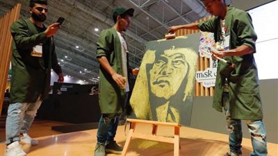 150  ألف زائر يتوجون 