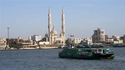 موانئ بورسعيد تستقبل 8 سفن حاويات