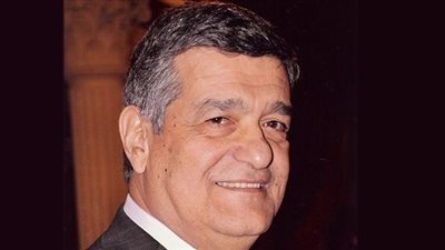 خبير دولي: استرداد أموال مبارك 