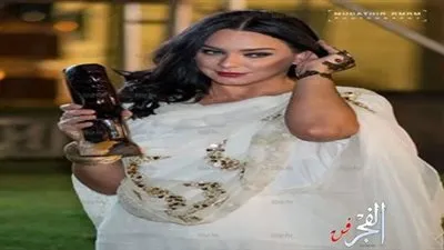 السودان تمنح سلاف فواخرجي لقب 