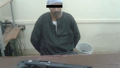ضبط فلاح بحوزته بندقية إسرائيلية في أسيوط