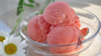 طريقة سريعة لتحضير مثلجات البطيخ المنعشة