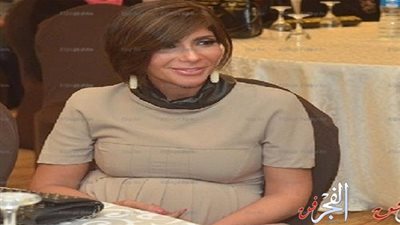 لحظة تكريم منى زكي من المجلس القومي لحقوق الإنسان وحيثيات اختيارها (فيديو)