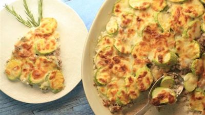 طريقة عمل صينية الأرز باللحم المفروم والكوسة