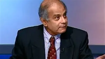 دبلوماسي سابق يكشف أثر زيارة السيسي للهند على الاستثمار في مصر (فيديو)