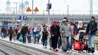 وزير الداخلية الألماني يسعى لترحيل لاجئين مجدداً إلى اليونان