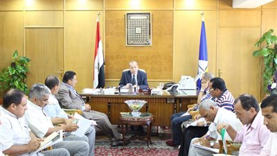 حملات رقابية لمنع إستخدام إسطوانات الغاز بمزارع الدواجن بدمياط 