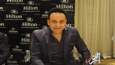 مصطفى قمر يغازل ابنه بهذه الرسالة 