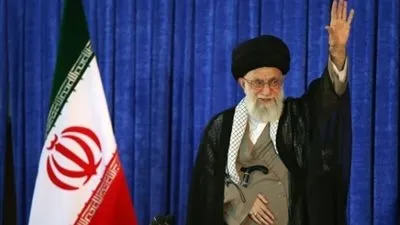 خامنئي يدعو المسلمين إلى إعادة النظر في إدارة السعودية للأماكن المقدسة