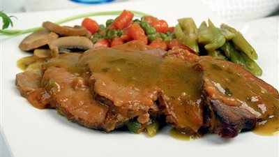 طريقة عمل روستو اللحم بصلصة الرو