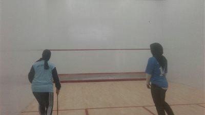 فوز القاهرة وحلوان ببطولة الإسكواش في أسبوع فتيات الجامعات بالمنيا