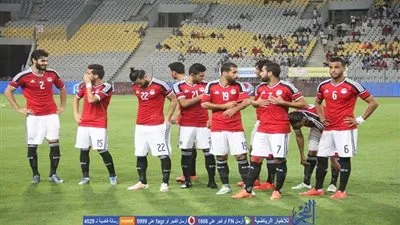 كوبر يستبعد ثلاثة لاعبين من ودية جنوب أفريقيا