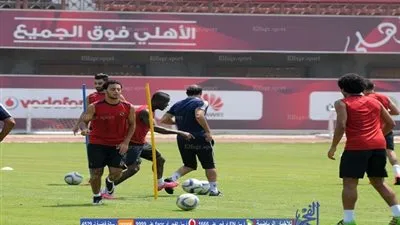 الأهلي يواجه الشمس وديا