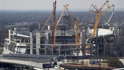 السعودية تدرس إلغاء مشروعات بـ20 مليار دولار لخفض العجز