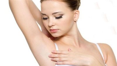 طرق إزالة السموم من الإبطين للوقاية من سرطان الثدي