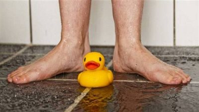 4 فوائد للتبول أثناء الاستحمام.. أبرزها 