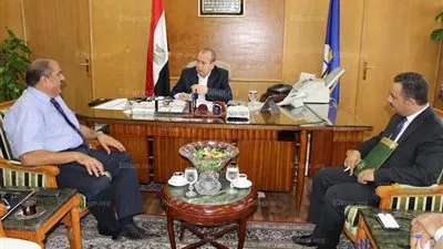 محافظ  دمياط  يشهد خريطة تفصيلية لأماكن عرض الأثاث الدمياطي بأرض المعارض بالقاهرة (صور)