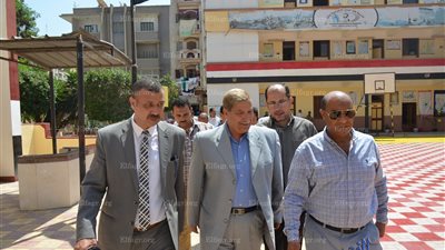 محافظ الإسماعيلية يطمئن على جاهزية المدارس لاستقبال العام الدراسي الجديد 