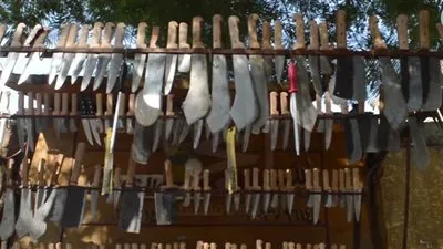 أقدم سنان سكاكين في السيدة زينب: 