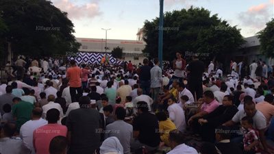 الآلاف من أهالى مطروح يؤدون صلاة العيد فى 57 ساحة بالمحافظة (صور) 