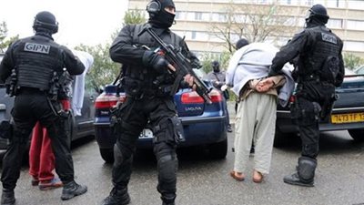 فرنسي يقتل والدته لأنها منعته من الانضمام إلى الجهاديين في سوريا