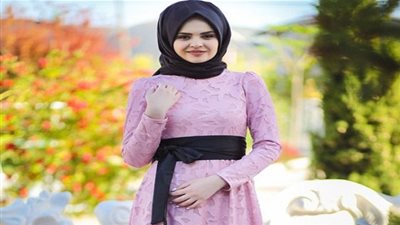  اطلالة مميزة للمرأة المحجبة لتنسيق لون الحجاب مع الملابس (صور)