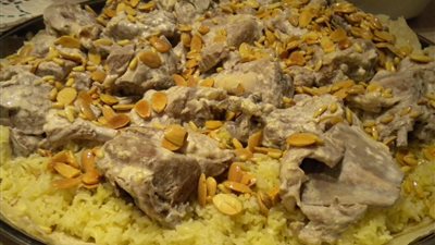 عادات وتقاليد خاصة لـ