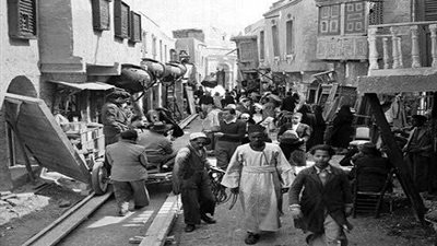 خان الخليلي.. تاريخ يتجاوز النصف قرن