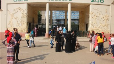 إقبال كبير على حديقة الحيوان في ثاني أيام العيد (صور)