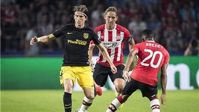 صورة مباراة أيندهوفن وأتليتكو مدريد بدوري أبطال أوروبا 