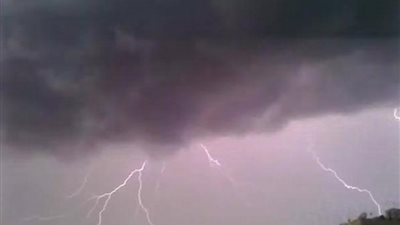 الطقس.. سحب ممطرة ورياح مغبرة والرطوبة حاضرة