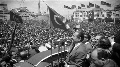 السلطان يعلن الحرب لإيقاف مسرحية مسيئة للرسول