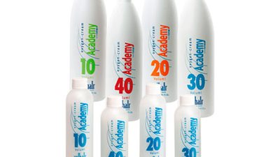 تعرفي علي درجة الأكسجين المناسبة لصبغ شعرك في المنزل