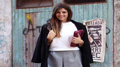 اطلالة مميزة من رفع الجاكيت على الأكتاف أحدث صيحات 2016