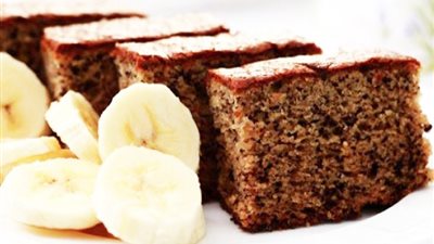 طريقة عمل كيكة الموز والمكسرات اللايت