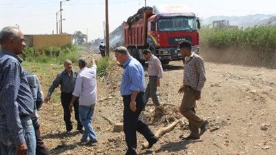 بدء نقل المقلب الوسيط للقمامة بمطاي البلد إلى الصحراوي الشرقي 