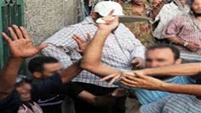 مقتل جزار وإصابة شخصين آخرين في حرب شوارع بالأسلحة البيضاء بالمنيا