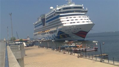 749 راكبا من العمالة المصرية بدول الخليج يغادرون ميناء الغردقة