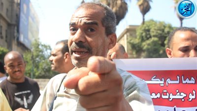 المعلمون أمام نقابة الصحفيين: 