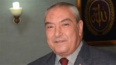 محافظ المنيا يعتمد 400 ألف جنيه لإعانة طلاب الجامعة الأكثر احتياجاً  