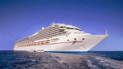 السماح لعبارة بمغادرة ميناء سفاجا وعلى متنها 1900 راكب من العاملين بدول الخليج‎